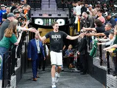 又见绝平！切尔西与圣安东尼奥马刺鏖战至终场，肖若腾读秒救主的简单介绍